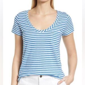 Caslon Rounded V-neck Soft T-Shirt in White-Blue C Brooke Stripe Size: XXS‎ NWT